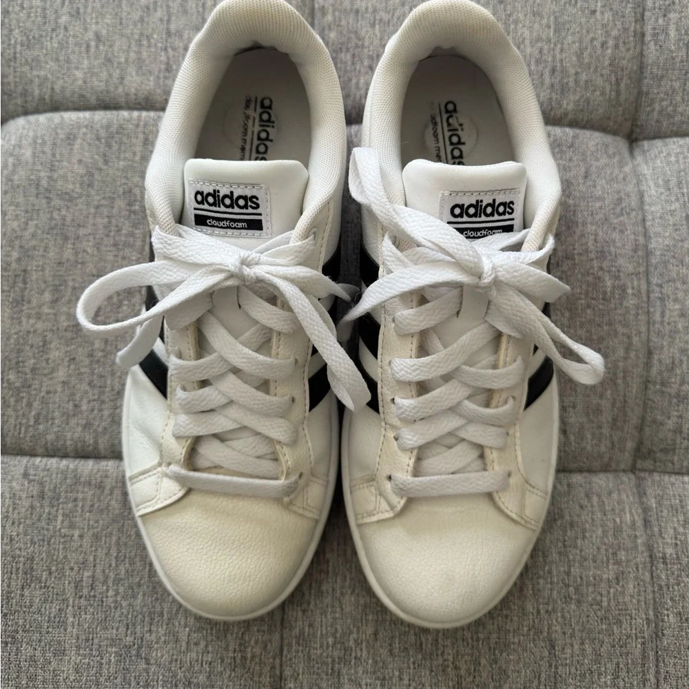 Retro Adidas Cloudfoam Sneaker - Picture 2 of 4